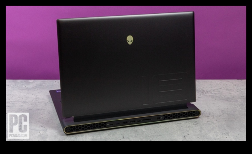 Όταν το Form Meets Function Οι καλύτεροι φορητοί υπολογιστές παιχνιδιών σε ρετρό στυλ 4 Η τεχνολογία συναντά την παράδοση: Φορητοί υπολογιστές παιχνιδιών σε ρετρό στυλ με σύγχρονες δυνατότητες