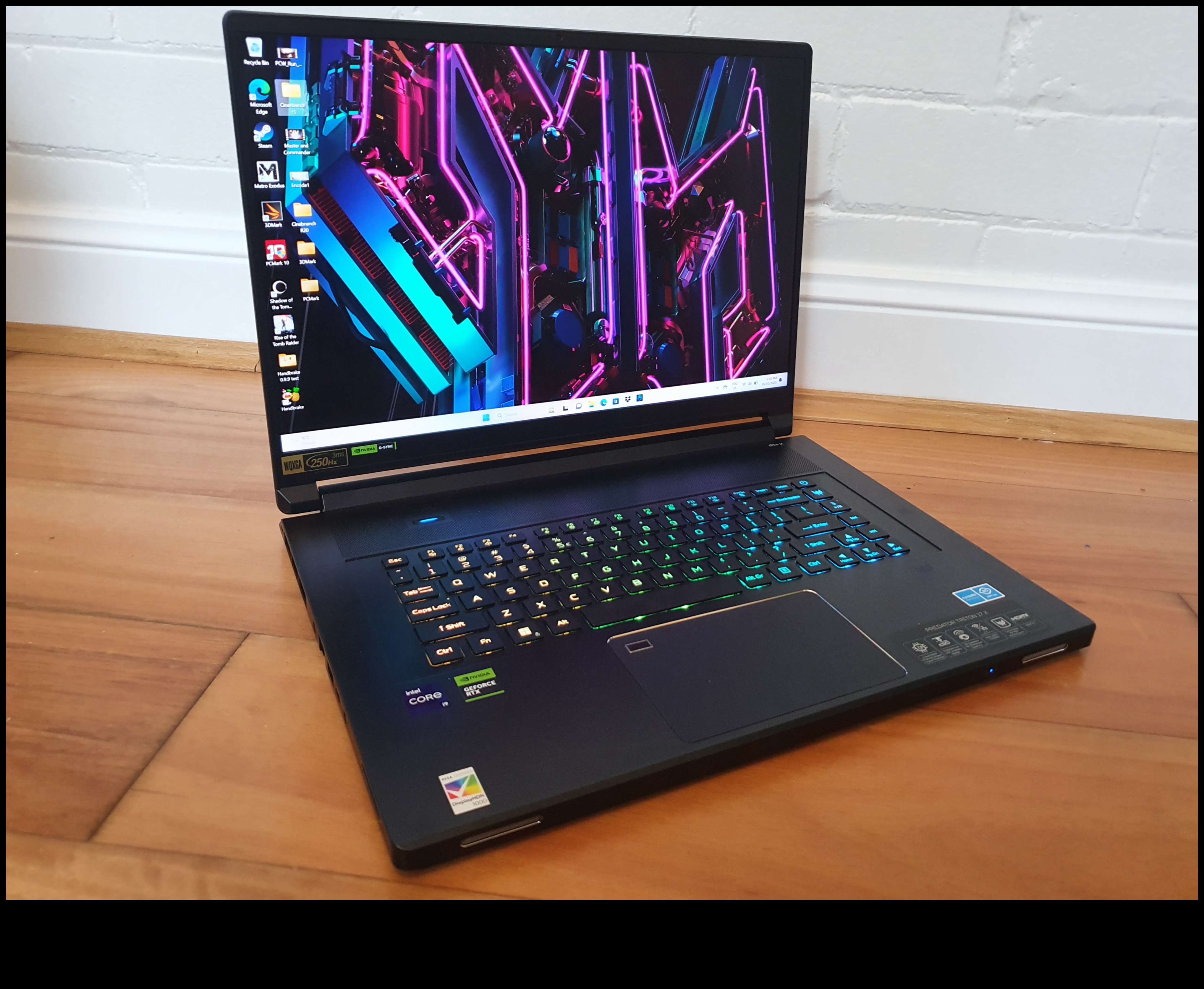 Όταν το Form Meets Function Οι καλύτεροι φορητοί υπολογιστές παιχνιδιών σε ρετρό στυλ 5 Η τεχνολογία συναντά την παράδοση: Φορητοί υπολογιστές παιχνιδιών σε ρετρό στυλ με σύγχρονες δυνατότητες