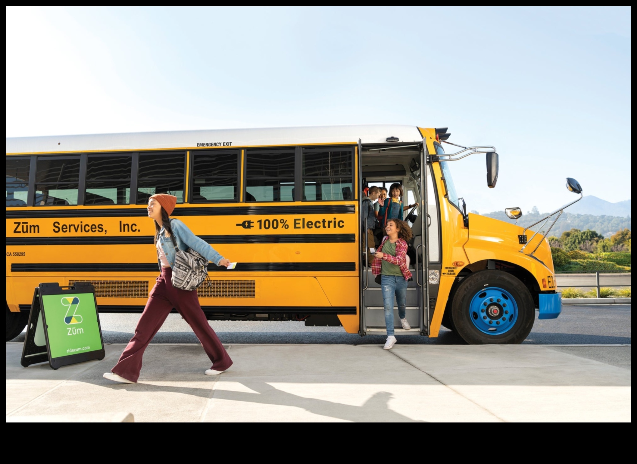 Transit Tales A Guide to Bus Tour Narratives Εξερευνήστε τον κόσμο μέσα από τα μάτια ενός οδηγού λεωφορείου 4 Transit Tales: A Guide to Bus Tour Narratives