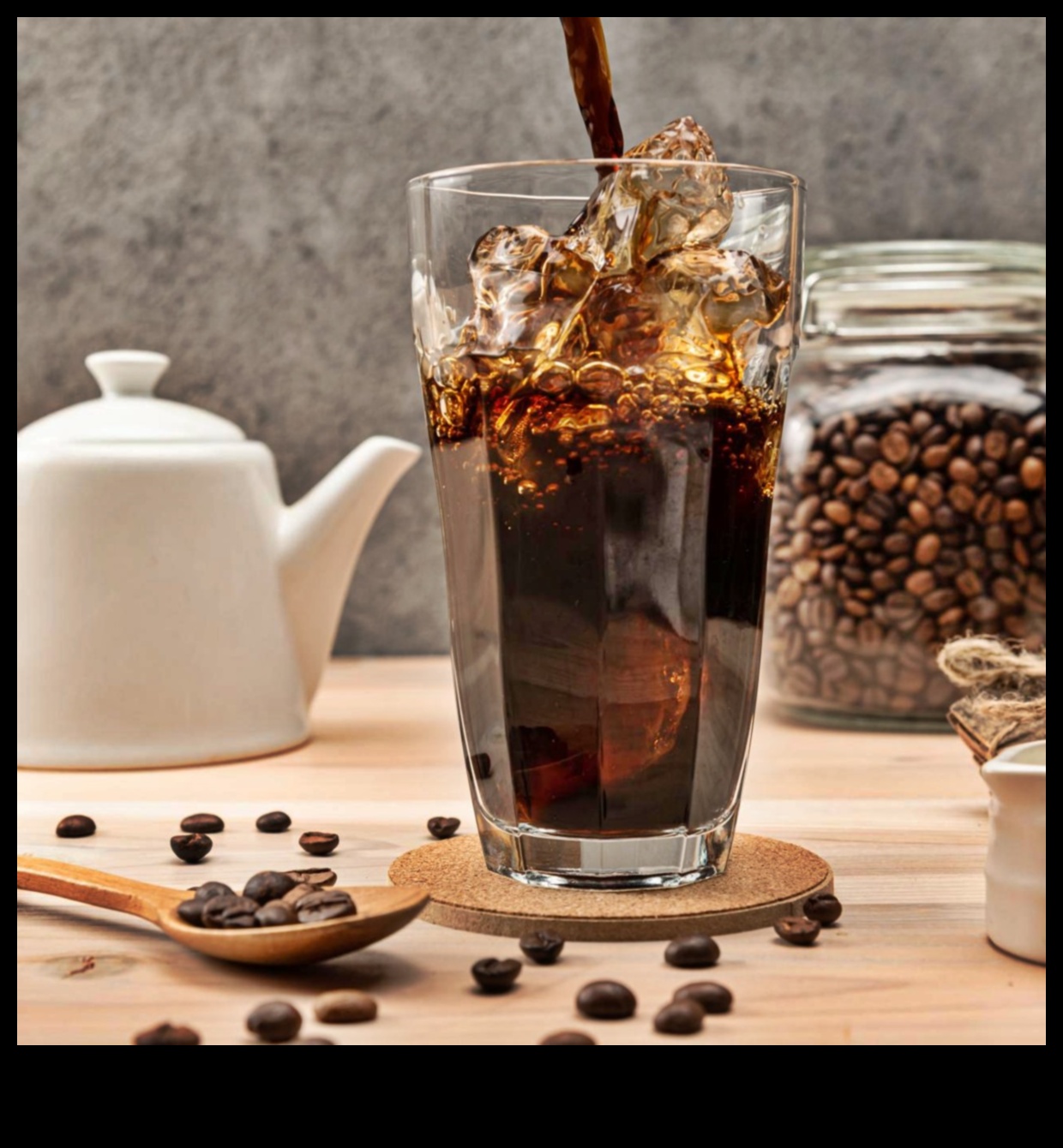 Chilled and Bold Cold Brew Bliss for a Summer Day 4 Chilled and Bold: Elevating Your Day με το Cold Brew Bliss