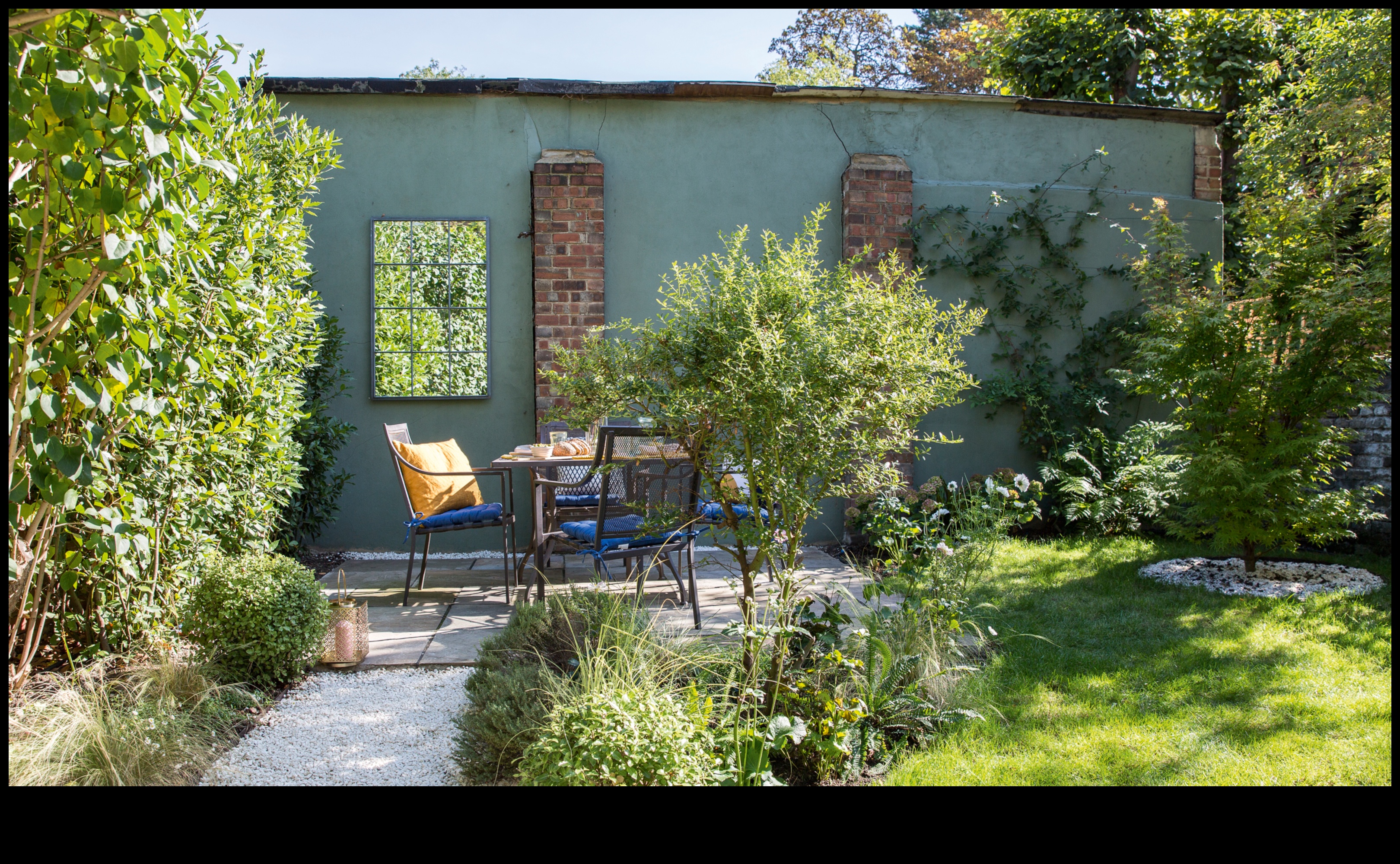 Ανθίστε με στυλ Μεταμορφώστε τον κήπο σας με αυτά τα 7 βασικά διακοσμητικά κομμάτια 3 Bloom in Style: Ανακαλύψτε τα βασικά στοιχεία της μεταμορφωτικής διακόσμησης κήπου